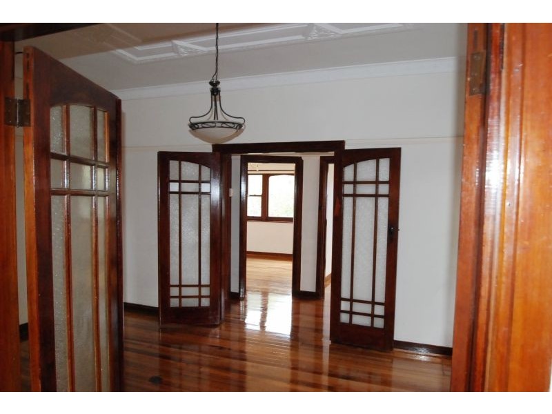 1 Kent Street, Glen Iris VIC 3146