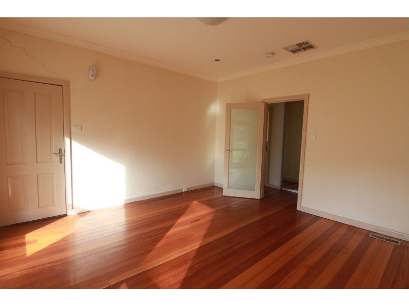 10 Lancaster Street, Ashburton VIC 3147