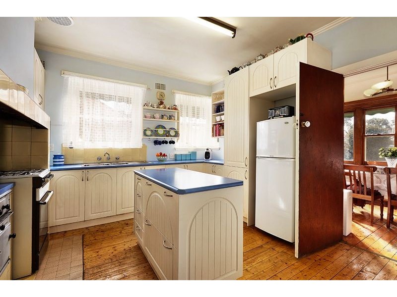 352 Warrigal Road, Ashburton VIC 3147