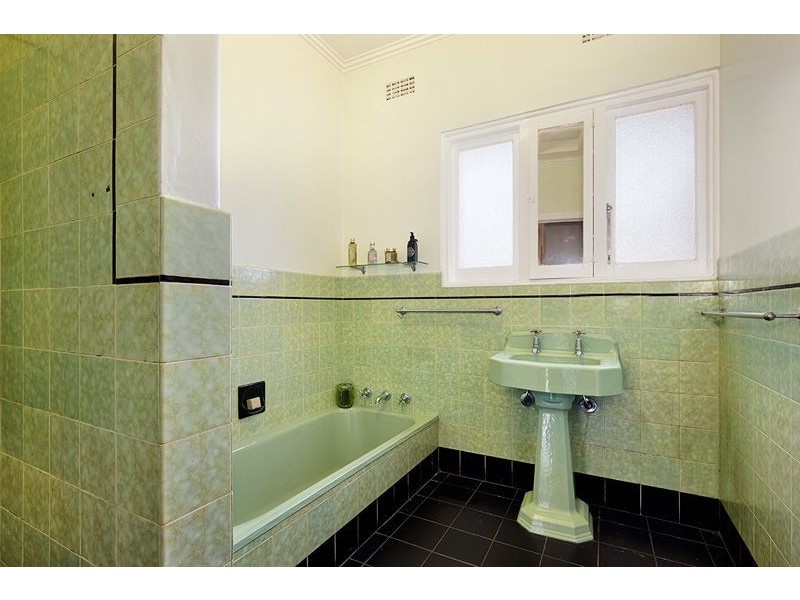 352 Warrigal Road, Ashburton VIC 3147