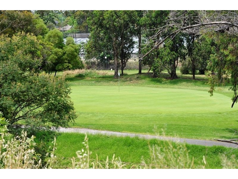 11 Annetta Avenue, Ashburton VIC 3147