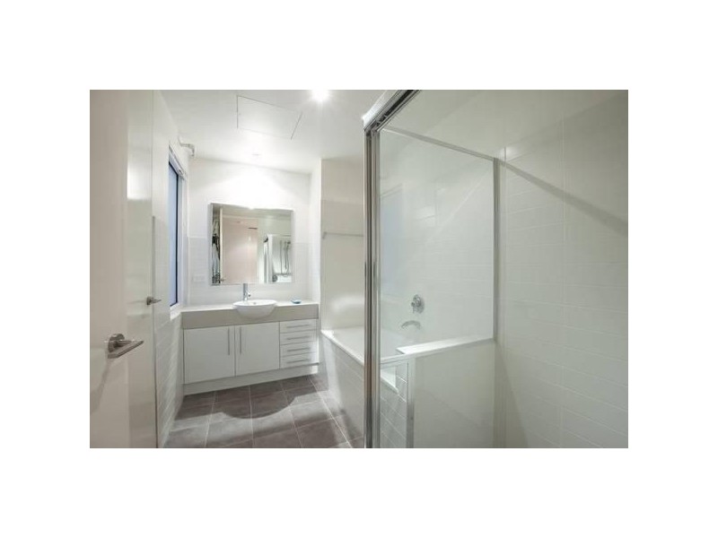 3/50 Poath Road, Hughesdale VIC 3166