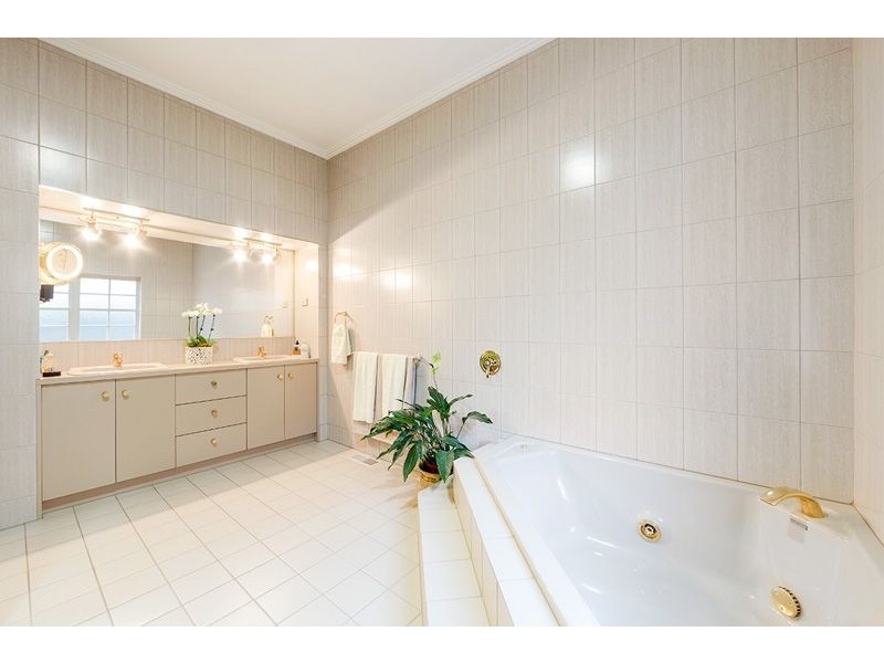139 Summerhill Road, Glen Iris VIC 3146