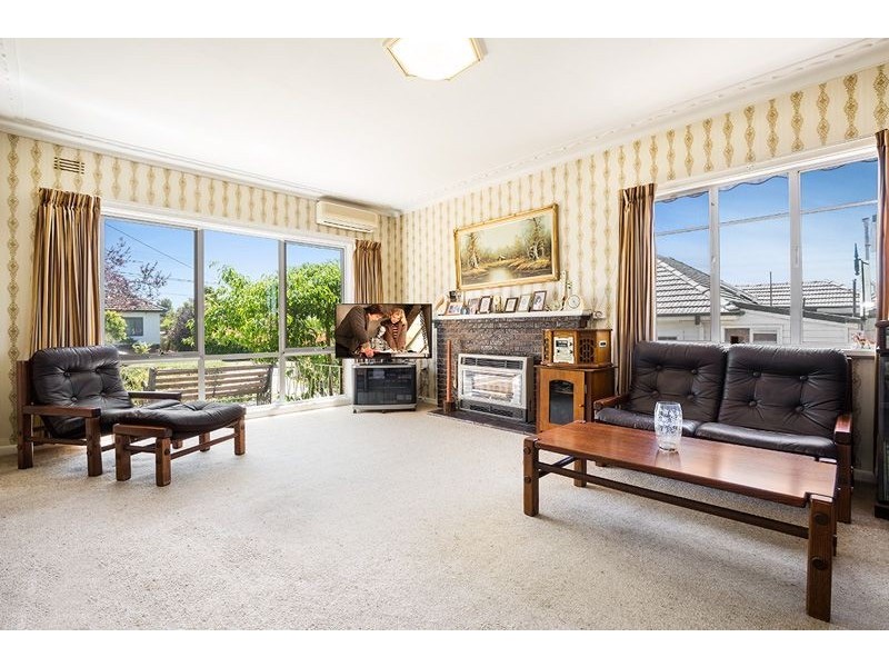 42 Douglas Street, Ashwood VIC 3147