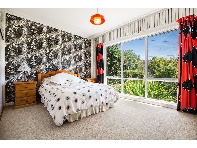 42 Douglas Street, Ashwood VIC 3147