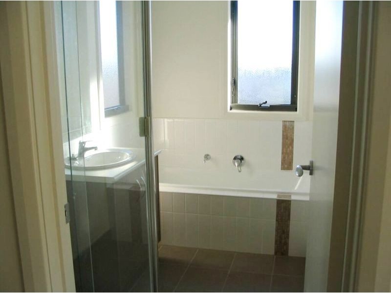 2 Howe Street, Murrumbeena VIC 3163