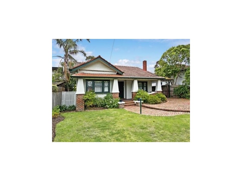 26 Hilltop Avenue, Glen Iris VIC 3146