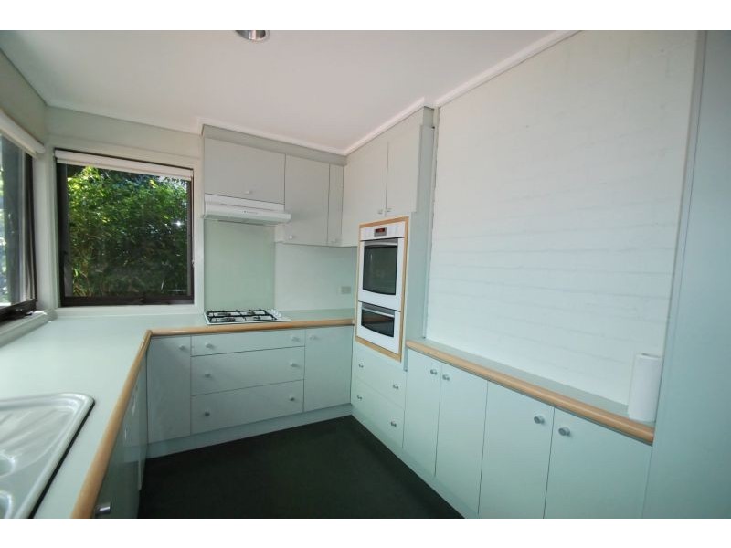 26 Hilltop Avenue, Glen Iris VIC 3146