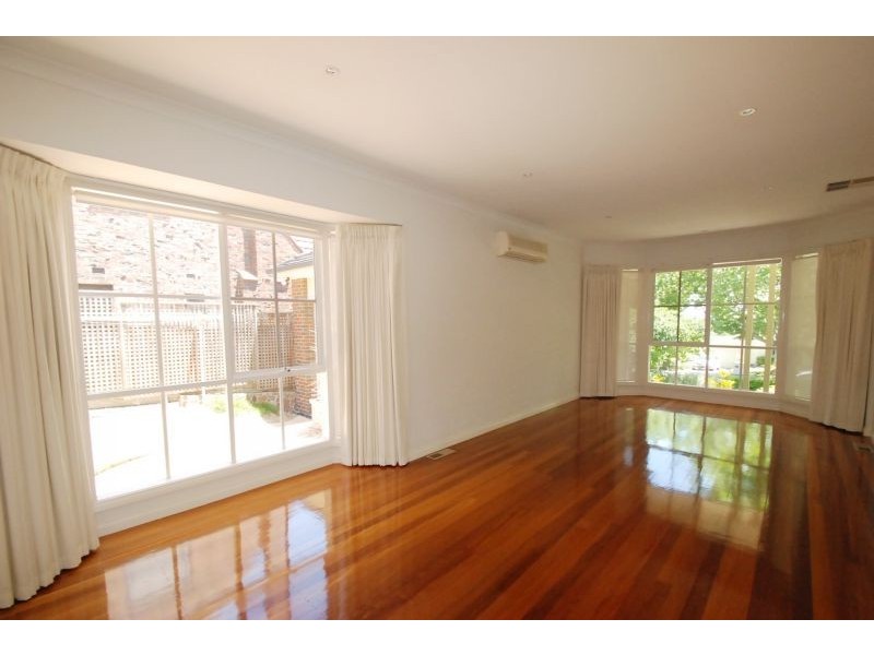 27 Through Road, Camberwell VIC 3124