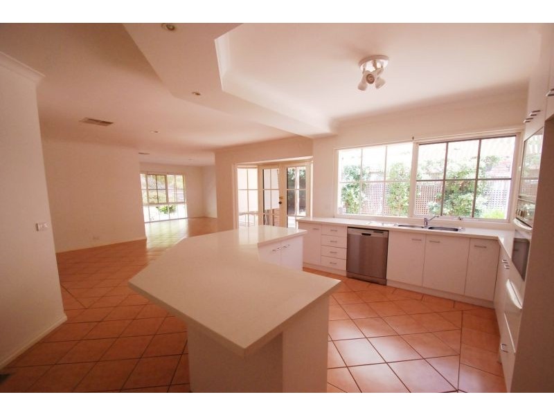 27 Through Road, Camberwell VIC 3124