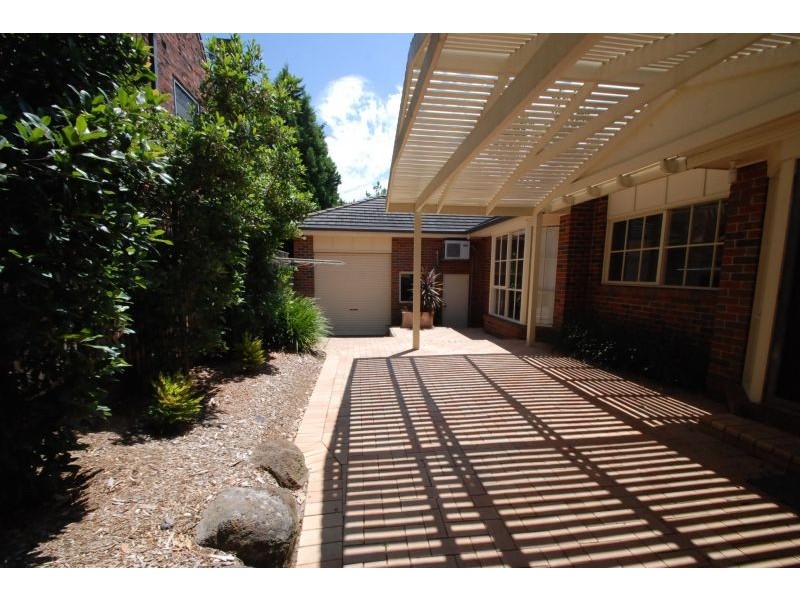 27 Through Road, Camberwell VIC 3124