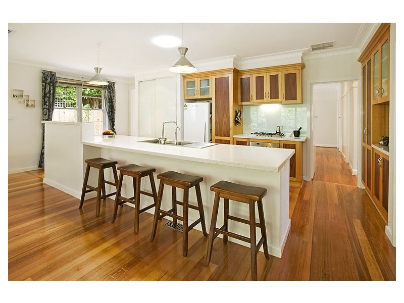 36 St Georges Crescent, Ashburton VIC 3147