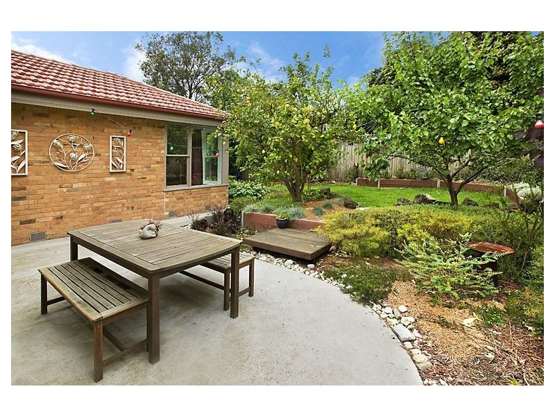 36 St Georges Crescent, Ashburton VIC 3147