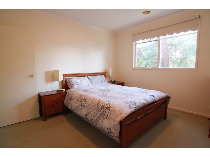 2/8 Rosella Street, Murrumbeena VIC 3163