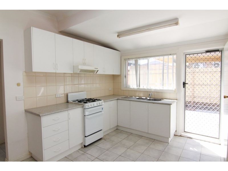 1/76 Drummond Street, Chadstone VIC 3148