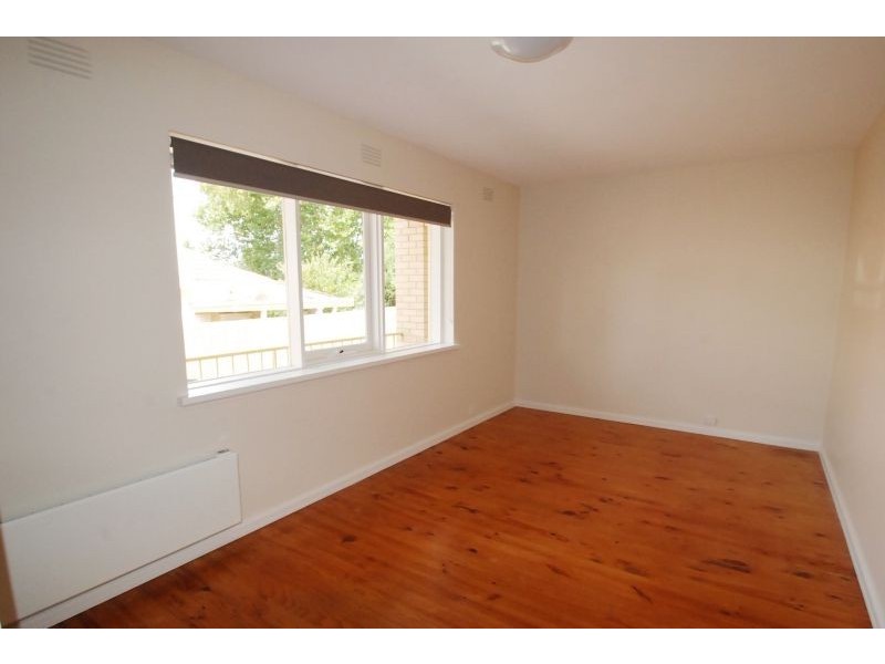 2/13 Glenvale Road, Glen Iris VIC 3146