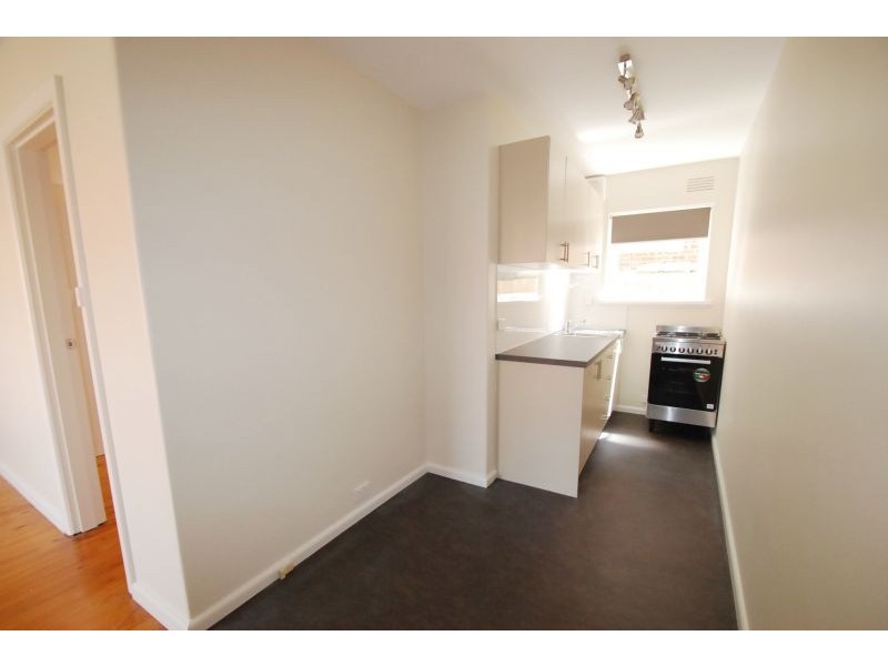 2/13 Glenvale Road, Glen Iris VIC 3146