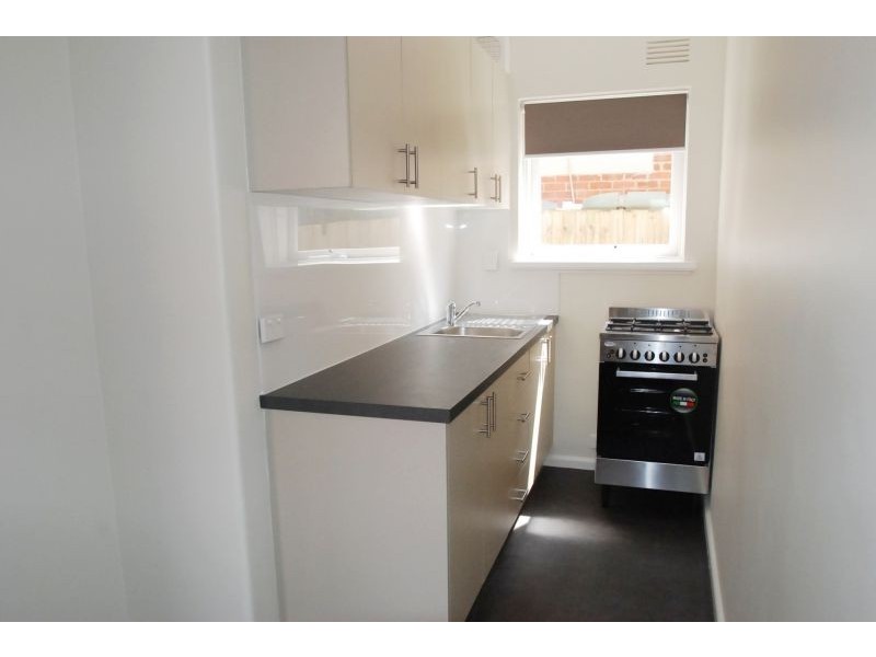 2/13 Glenvale Road, Glen Iris VIC 3146