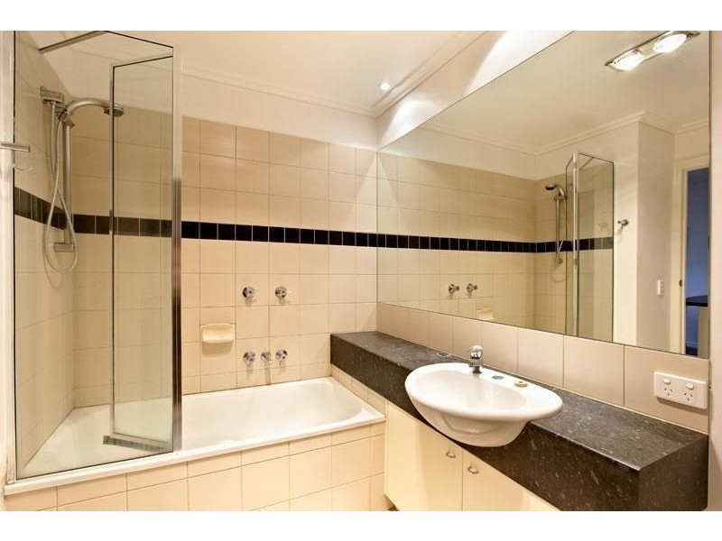 32/108 Greville Street, Prahran VIC 3181