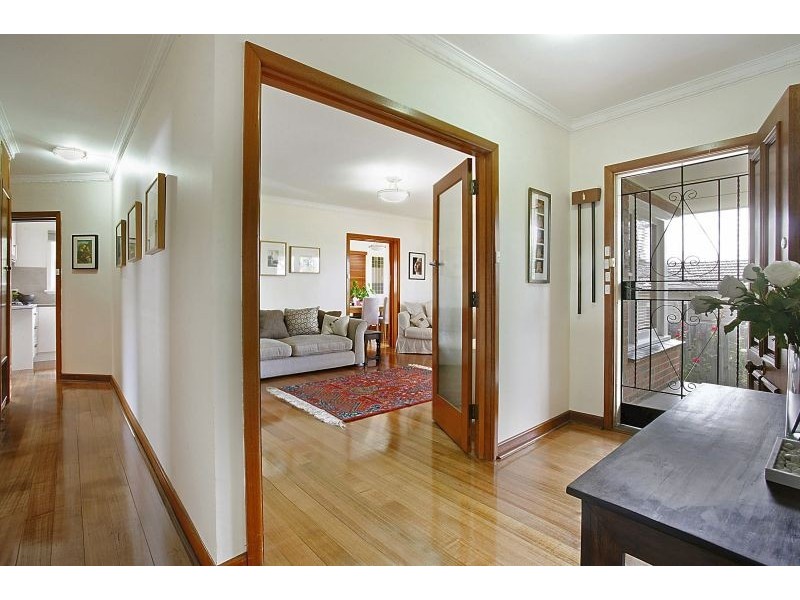 35 Douglas Street, Ashwood VIC 3147