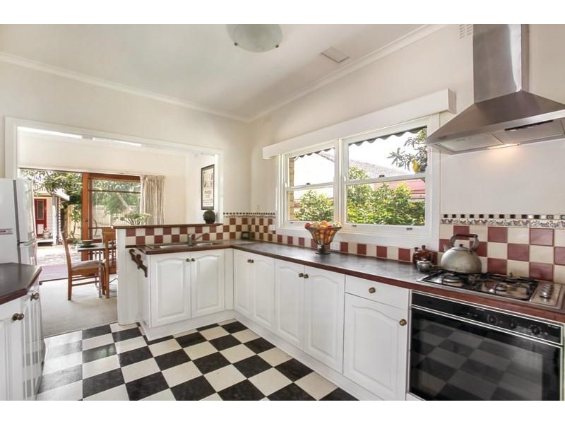 9 Delta Avenue, Ashwood VIC 3147