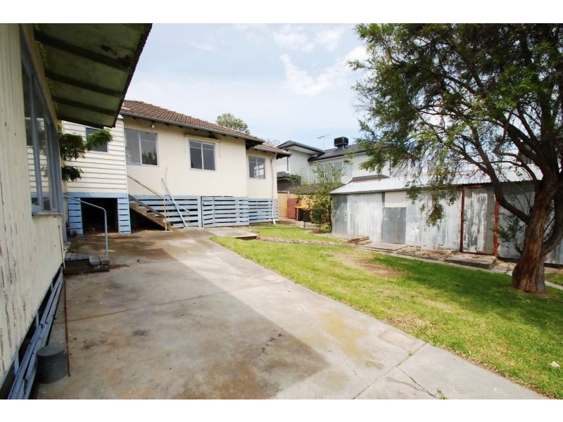 5 Melinga Crescent, Chadstone VIC 3148