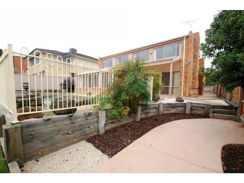 21 Middle Road, Camberwell VIC 3124