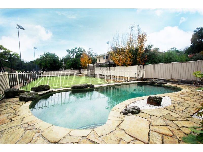 21 Middle Road, Camberwell VIC 3124