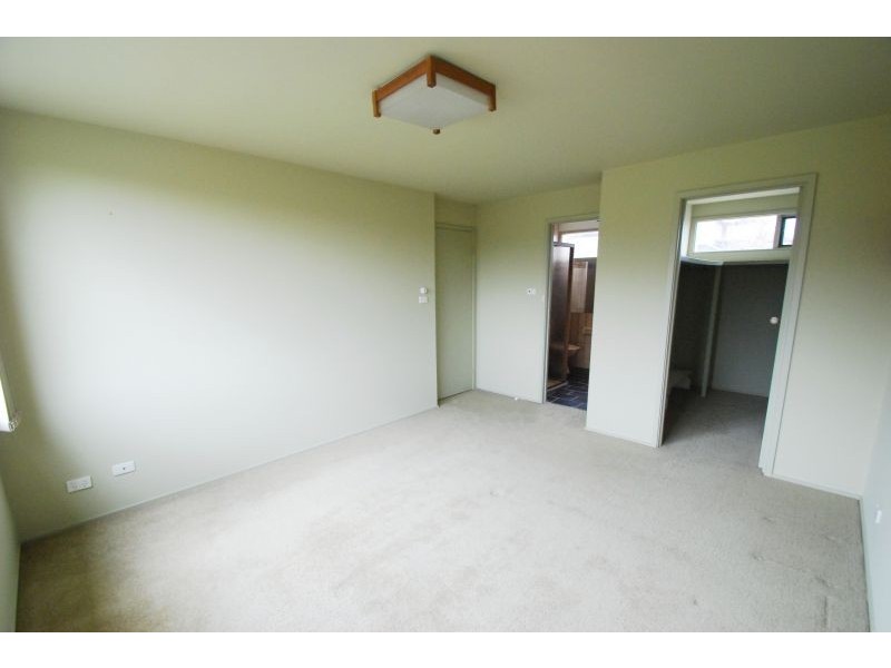 21 Middle Road, Camberwell VIC 3124