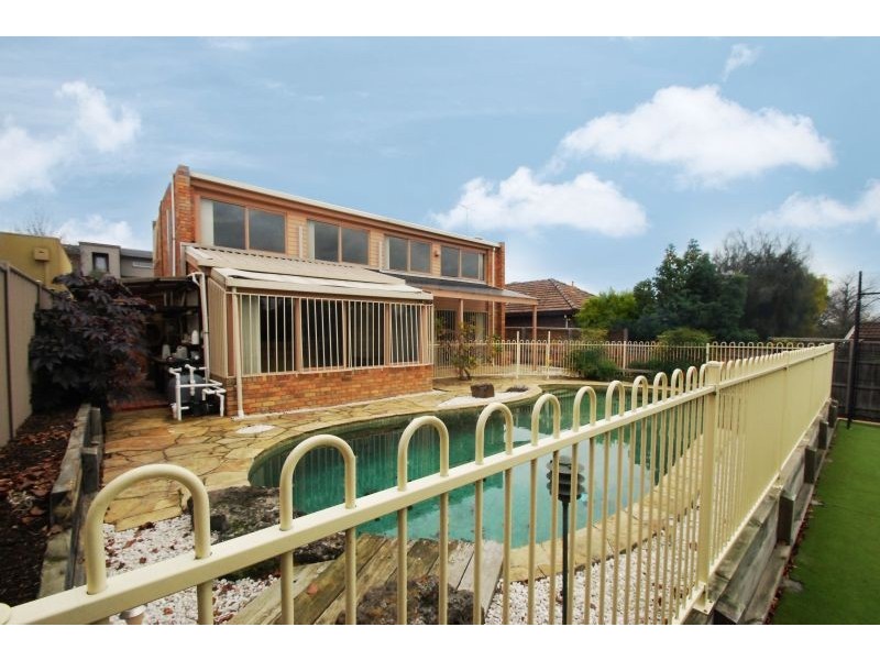 21 Middle Road, Camberwell VIC 3124