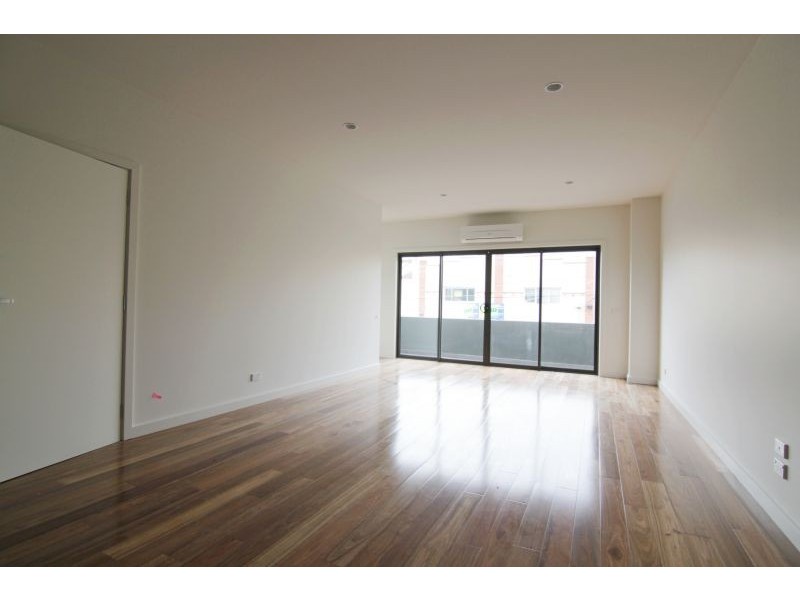 2/413A Waverley Road, Malvern East VIC 3145