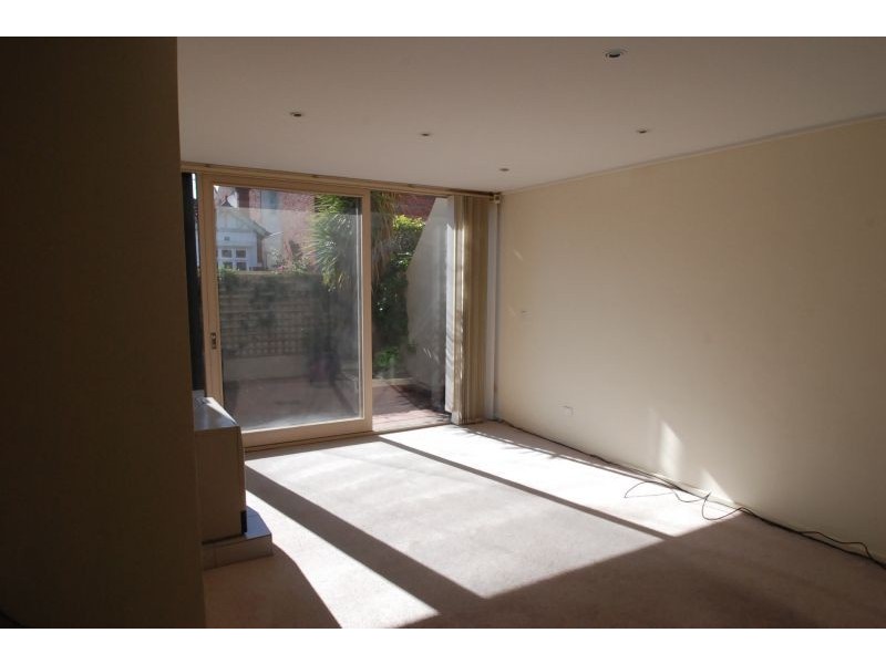 25 Marlborough Street, St Kilda East VIC 3183