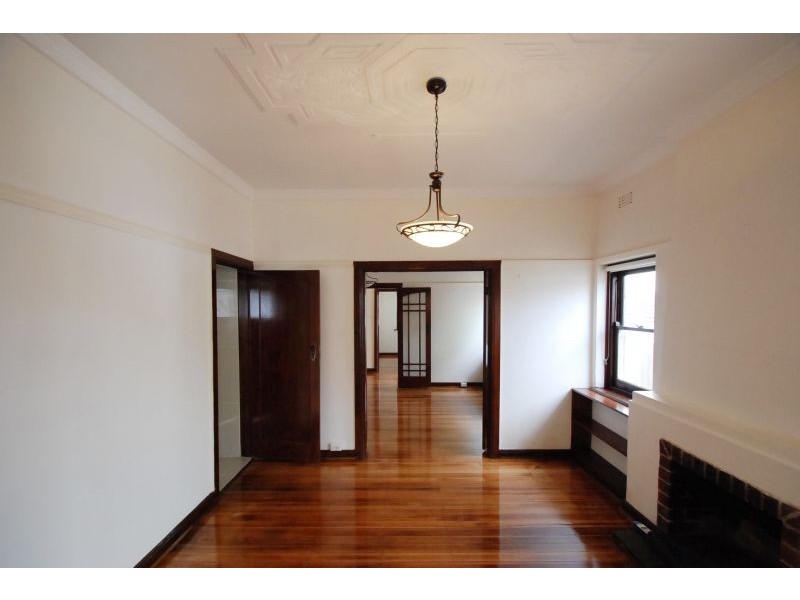 1 Kent Street, Glen Iris VIC 3146