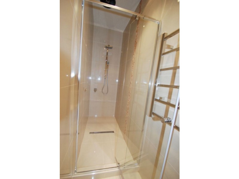 1 Kent Street, Glen Iris VIC 3146