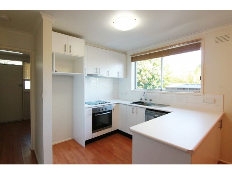 3/2 June Crescent, Glen Iris VIC 3146