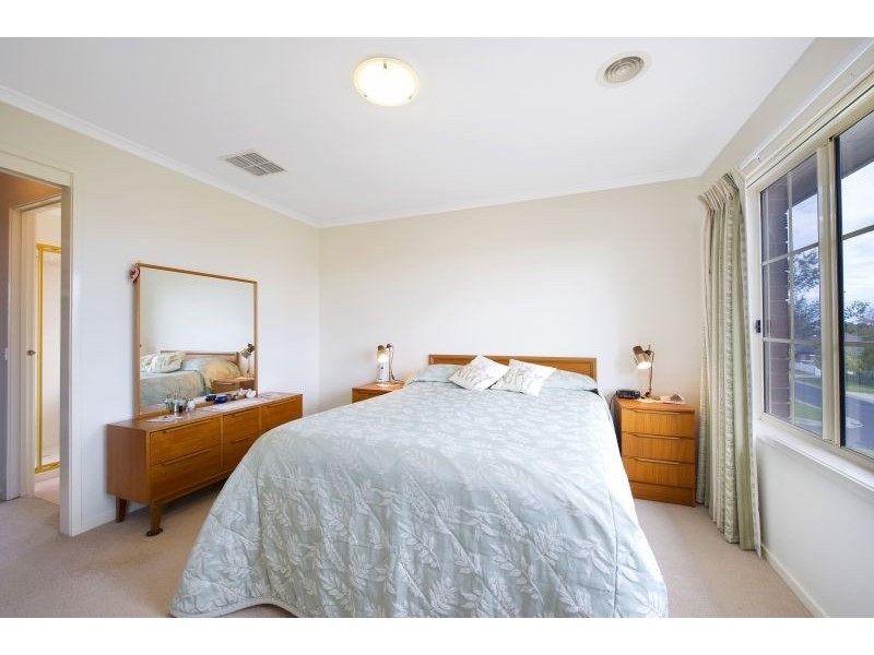 8 Sky Lane, Ashburton VIC 3147