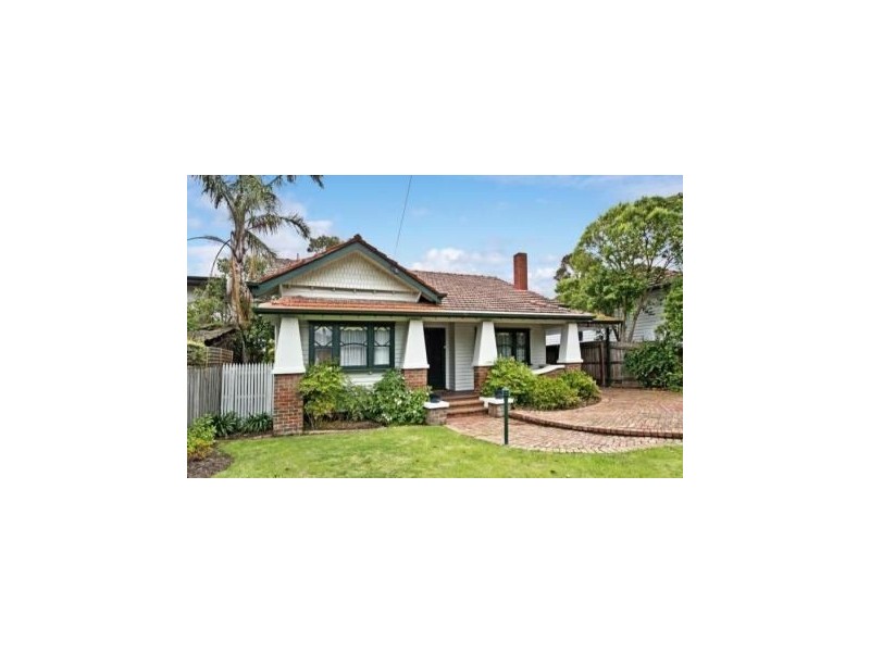 26 Hilltop Avenue, Glen Iris VIC 3146