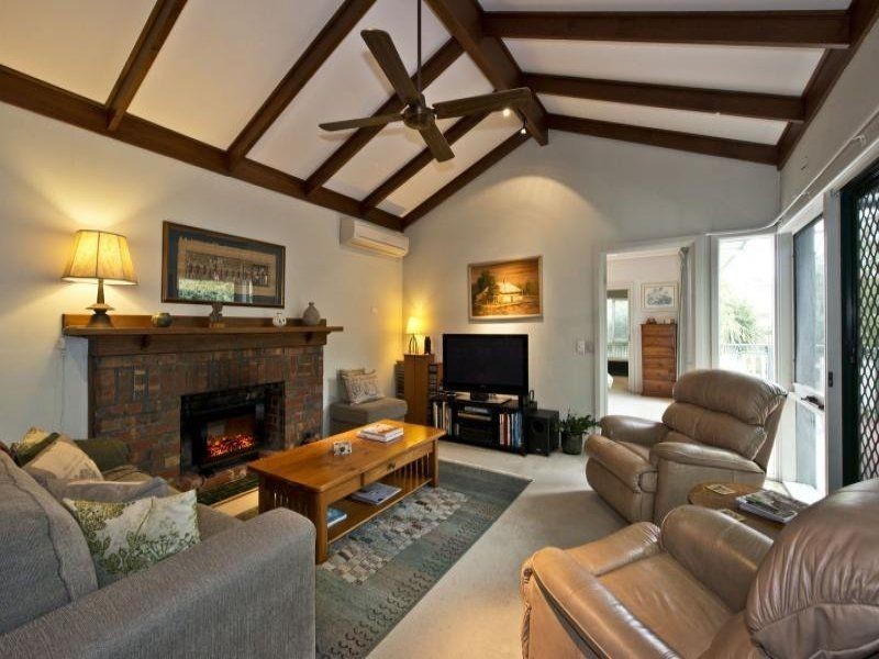 26 Hilltop Avenue, Glen Iris VIC 3146