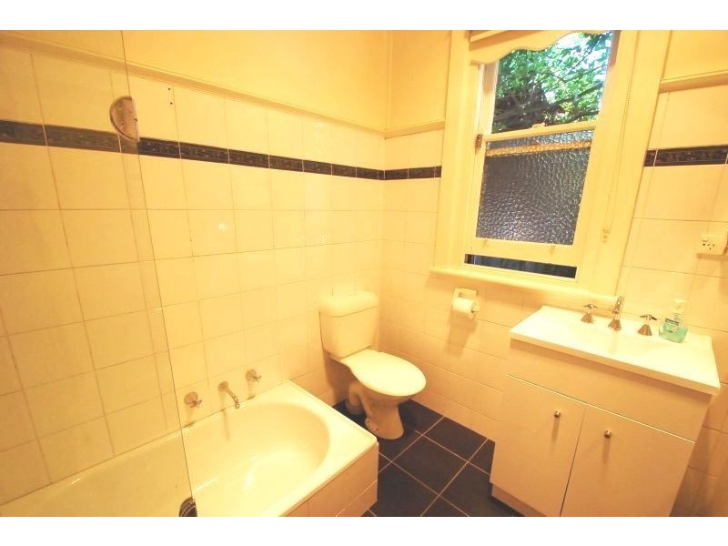 26 Hilltop Avenue, Glen Iris VIC 3146