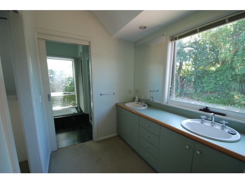 26 Hilltop Avenue, Glen Iris VIC 3146