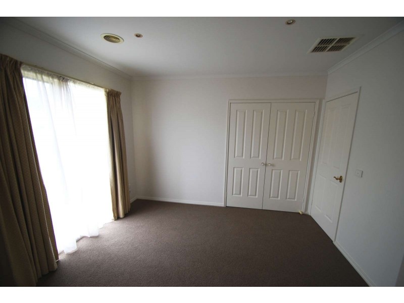 1 Fakenham Road, Ashburton VIC 3147