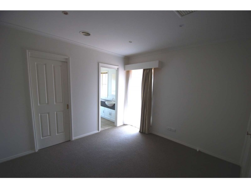 1 Fakenham Road, Ashburton VIC 3147