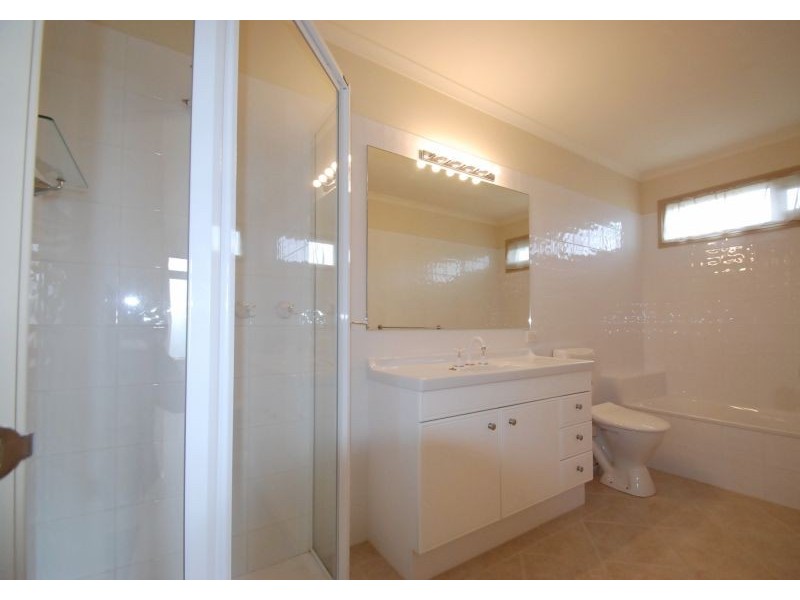 7 Bowlers Way, Malvern East VIC 3145