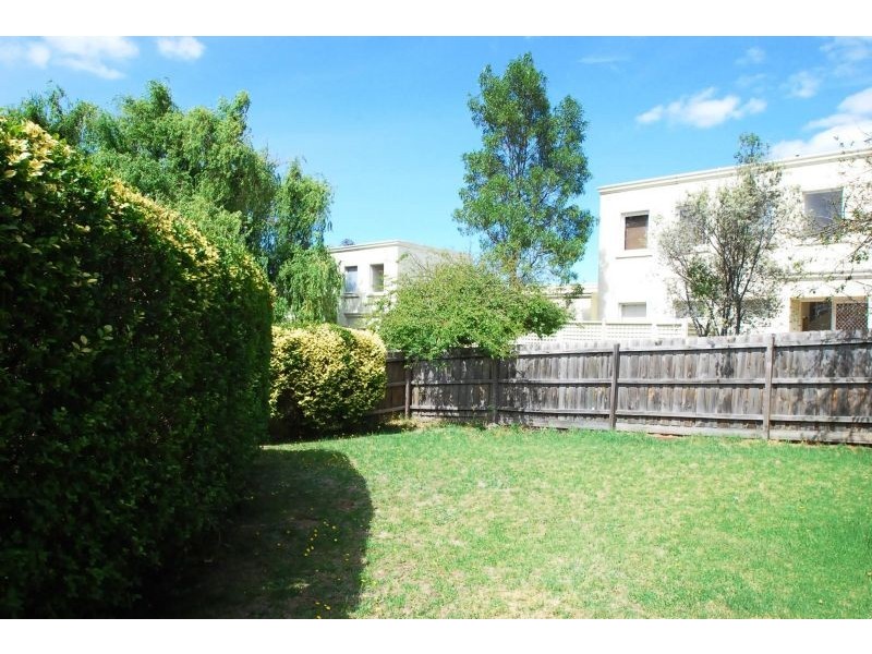 36 Cairnes Crescent, Malvern East VIC 3145