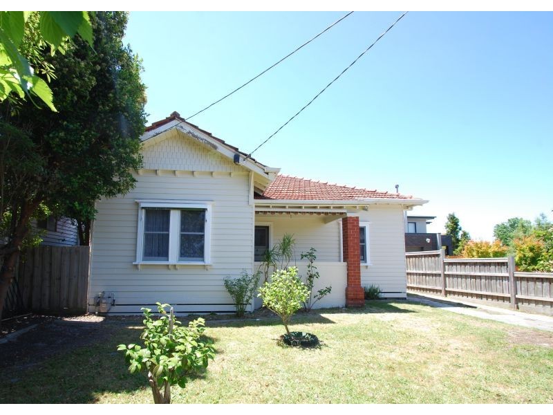 6 Howe Street, Murrumbeena VIC 3163