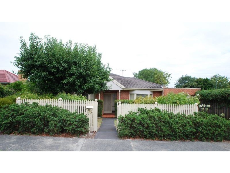 1/8 Westbrook Street, Chadstone VIC 3148