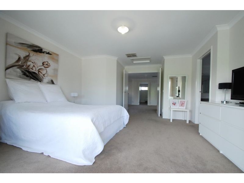 22 Renwick Street, Glen Iris VIC 3146