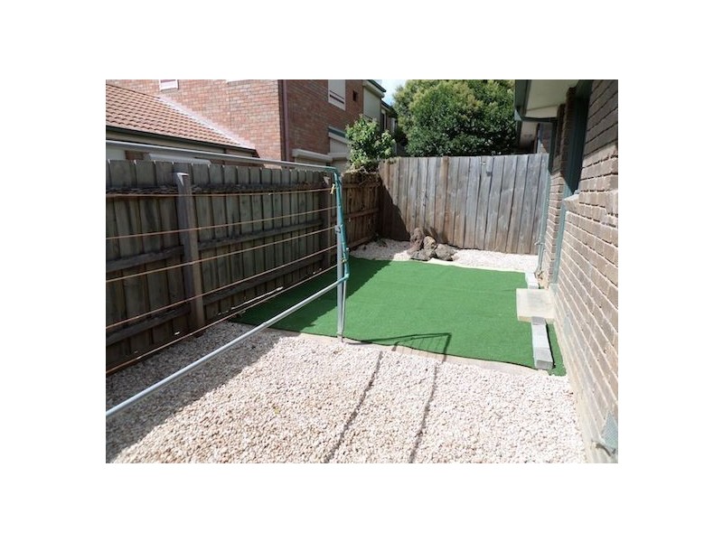 2/25 Brougham Street, Box Hill VIC 3128