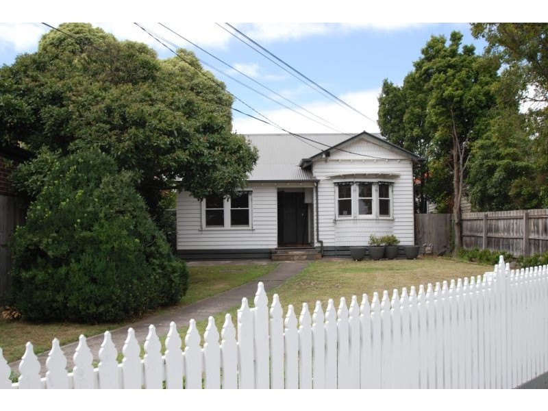 4 Howe Street, Murrumbeena VIC 3163