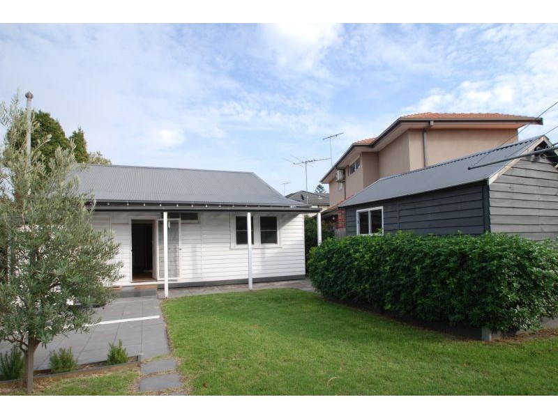 4 Howe Street, Murrumbeena VIC 3163